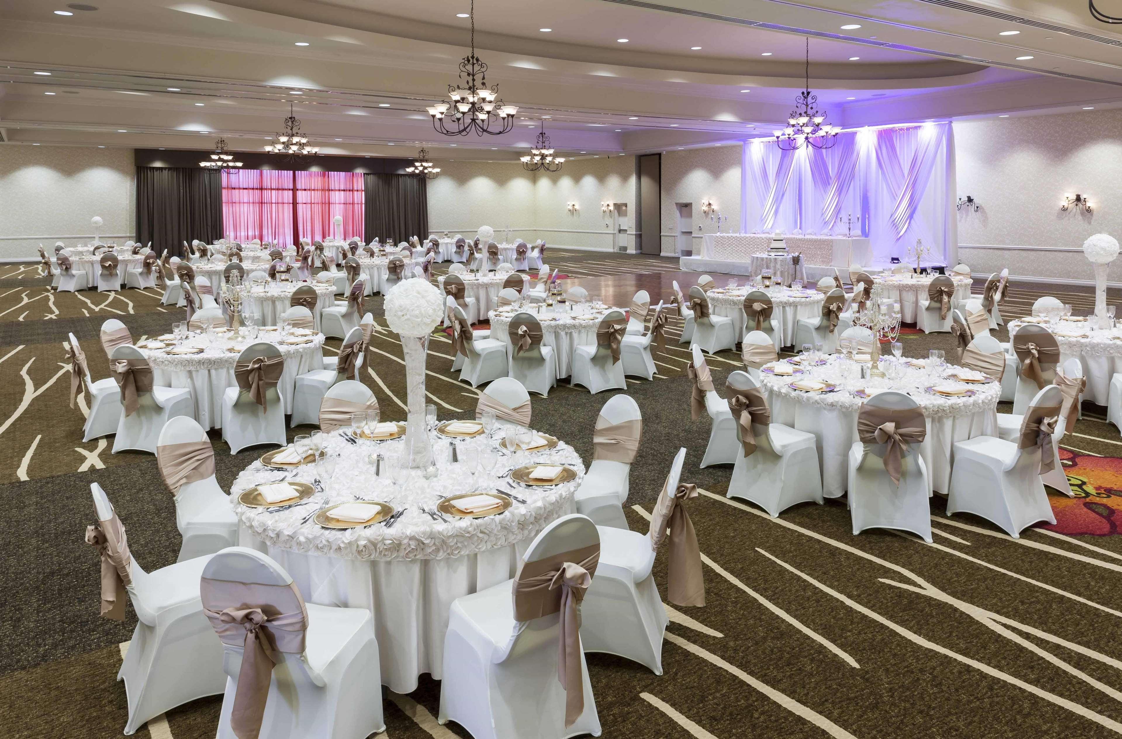 Hilton Garden Inn Dallas לואיסוויל מראה חיצוני תמונה
