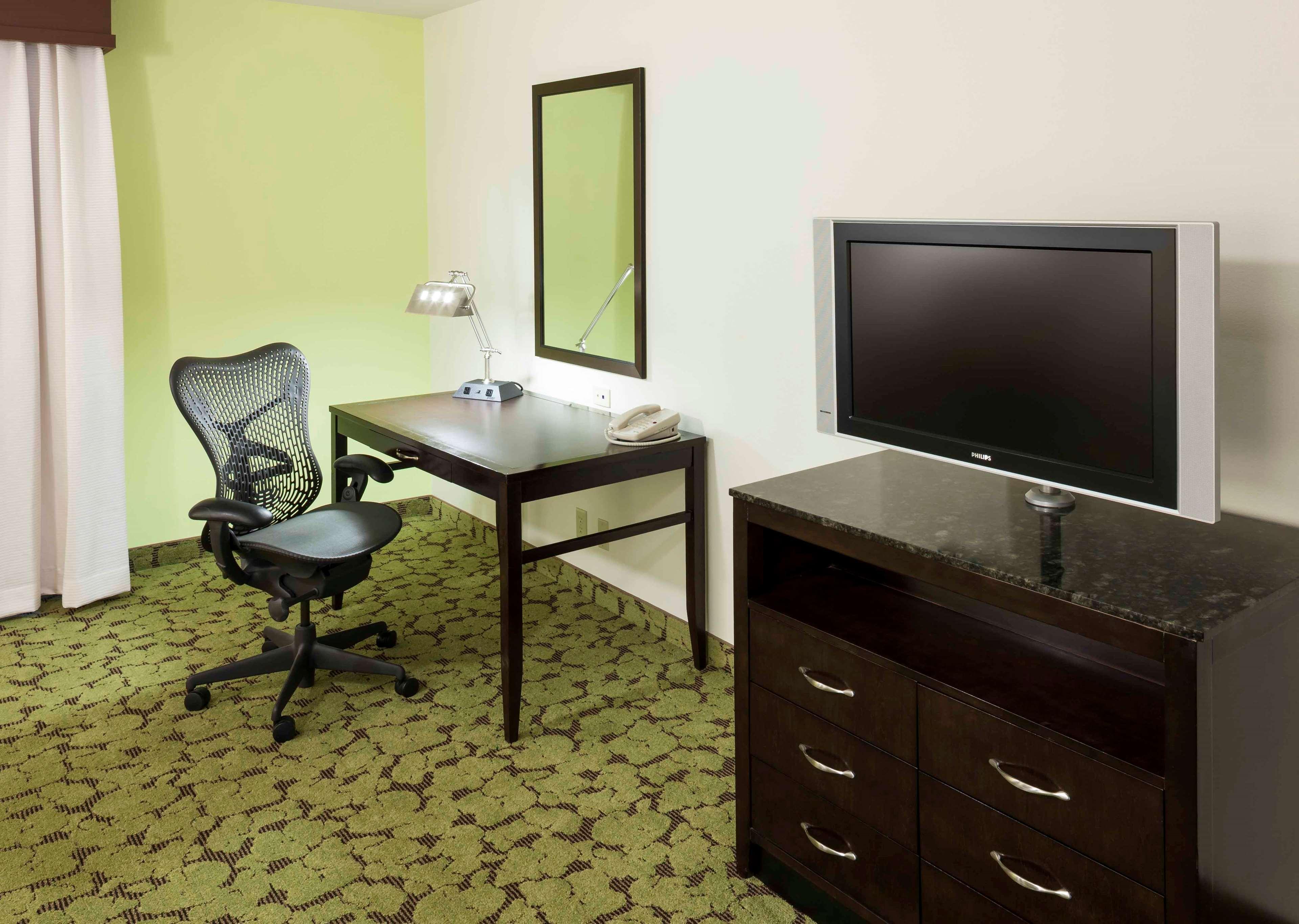 Hilton Garden Inn Dallas לואיסוויל מראה חיצוני תמונה
