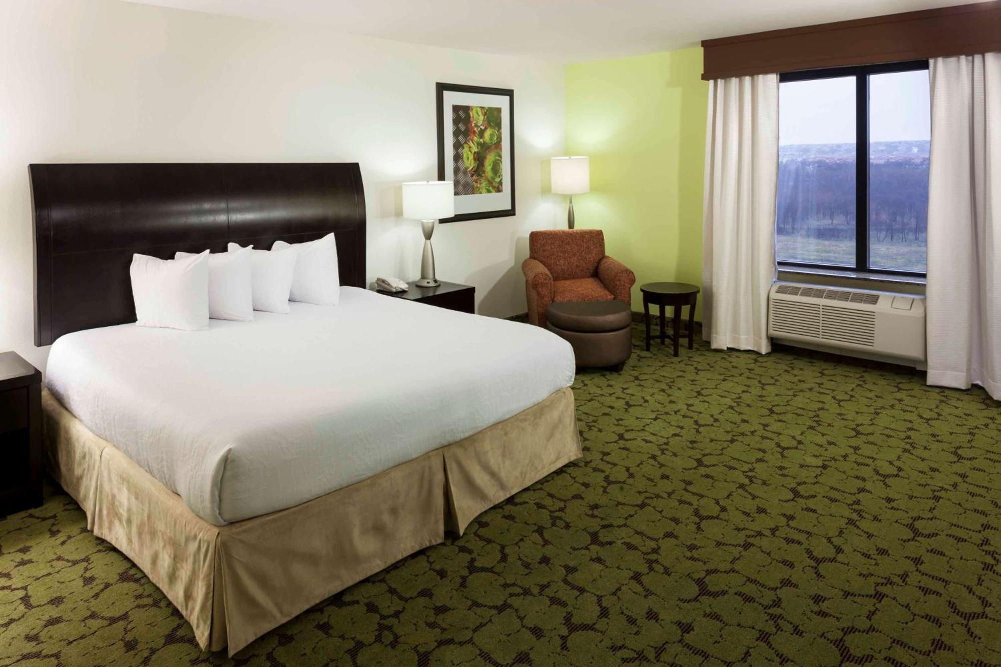Hilton Garden Inn Dallas לואיסוויל מראה חיצוני תמונה