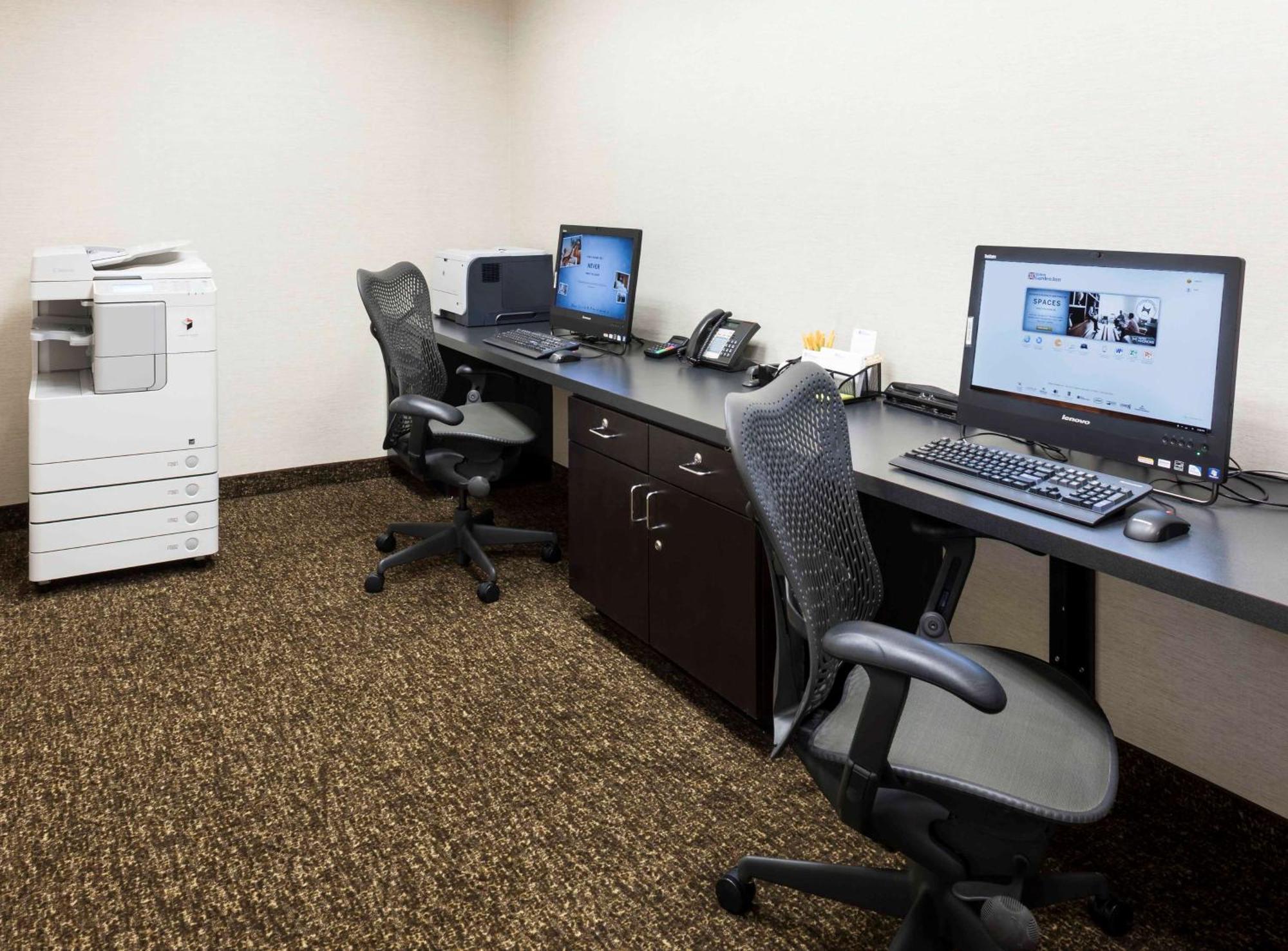Hilton Garden Inn Dallas לואיסוויל מראה חיצוני תמונה
